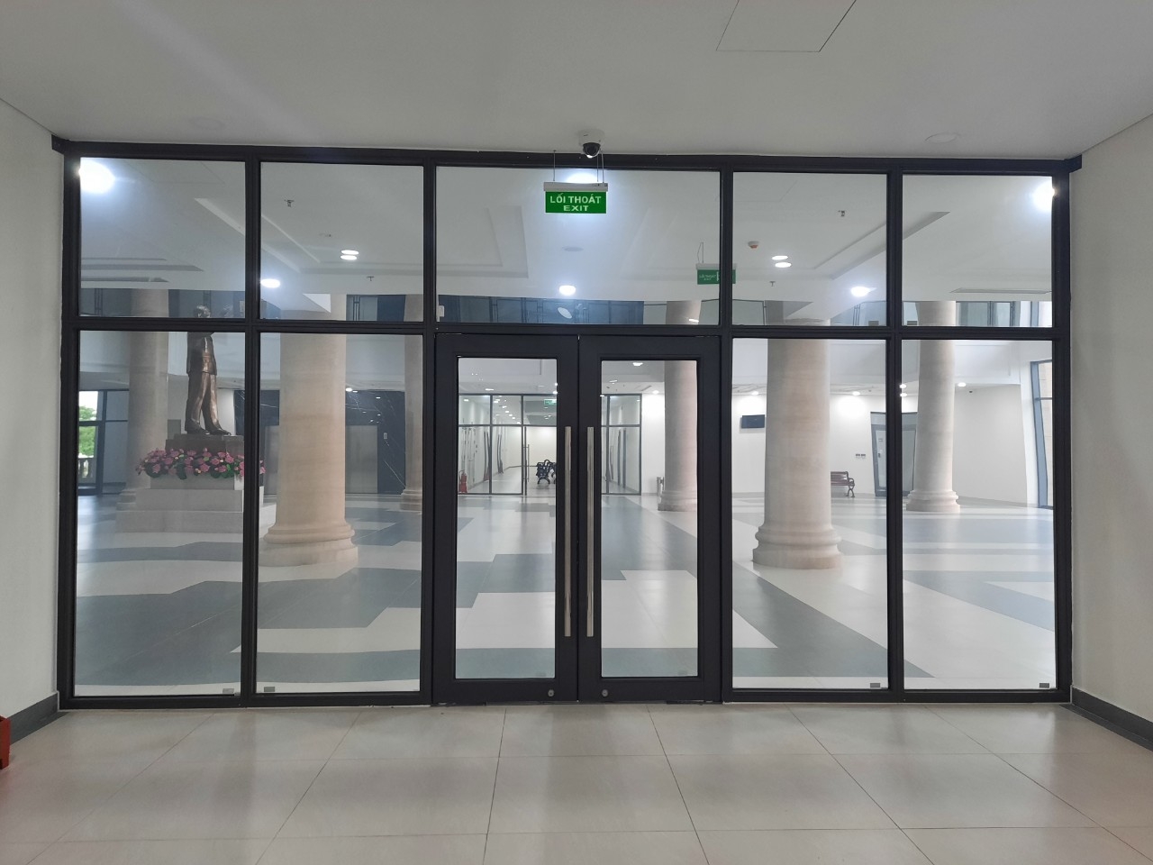 Vách kính chống cháy EI90 có cấu tạo như thế nào?